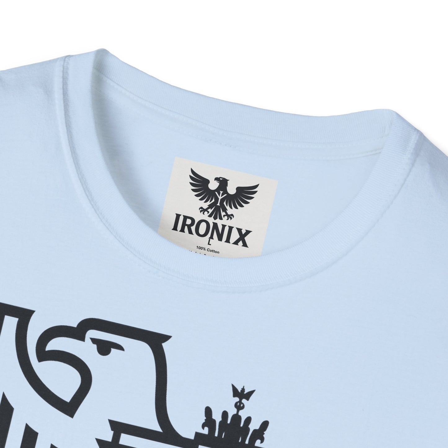 Berlin Adler T-Shirt | Unisex Softstyle Tee mit Brandenburger Tor