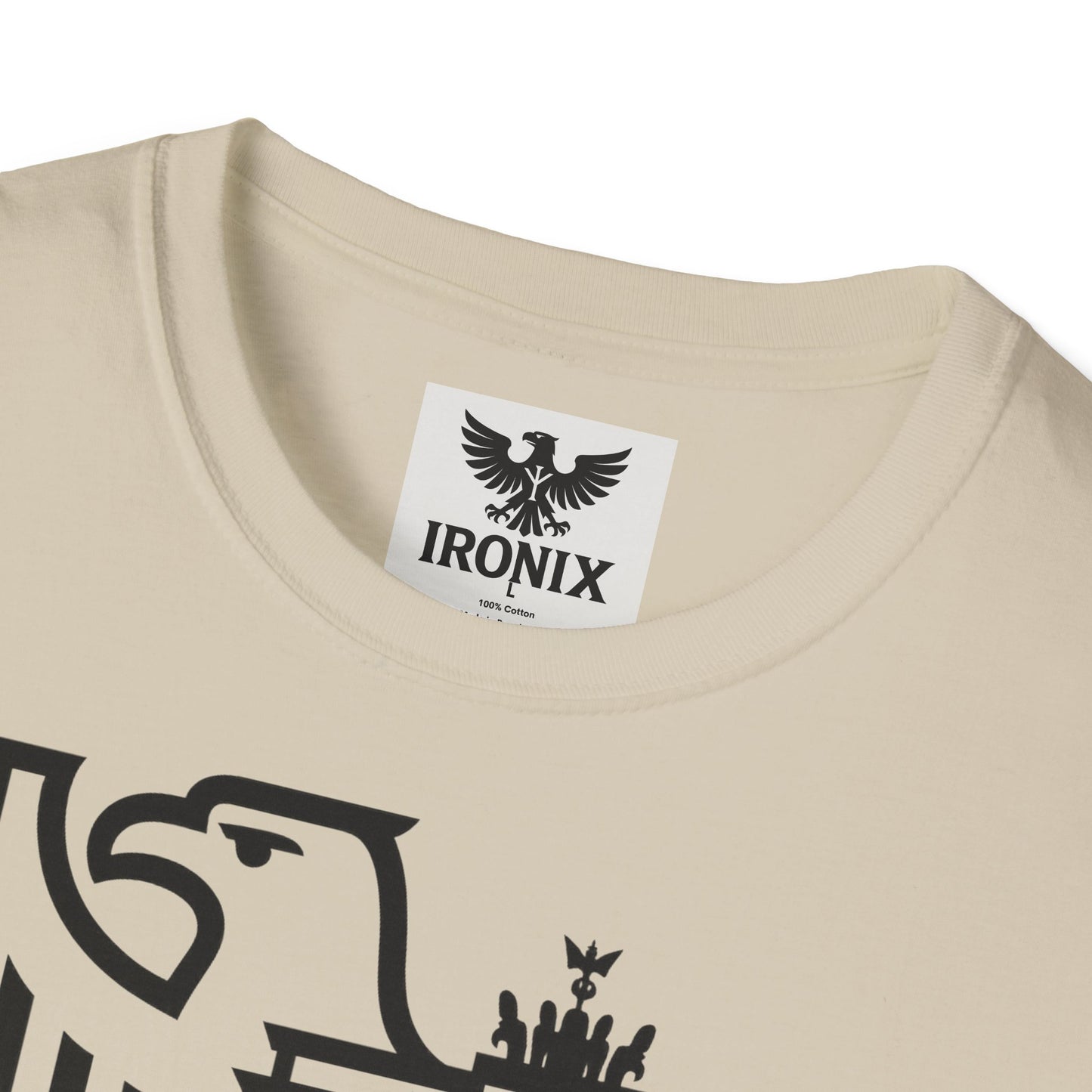 Berlin Adler T-Shirt | Unisex Softstyle Tee mit Brandenburger Tor